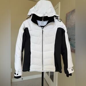 Obermeyer Circuit Down Insulated Ski Jacket White Black Women’s Size 6 Coat